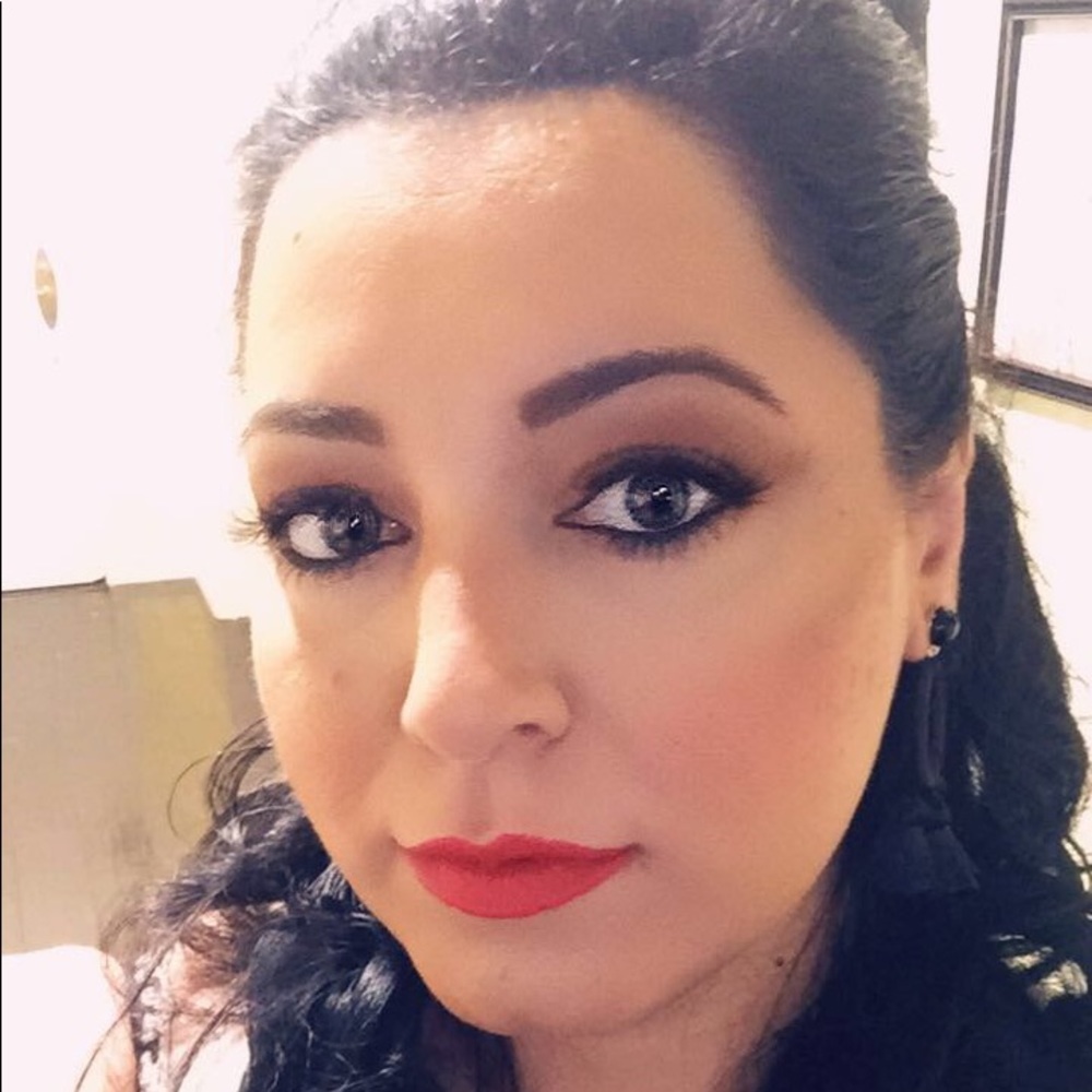 Meet your Posher, Shorouk